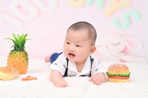 广州供卵代怀包生男孩宝宝在妈妈肚子里